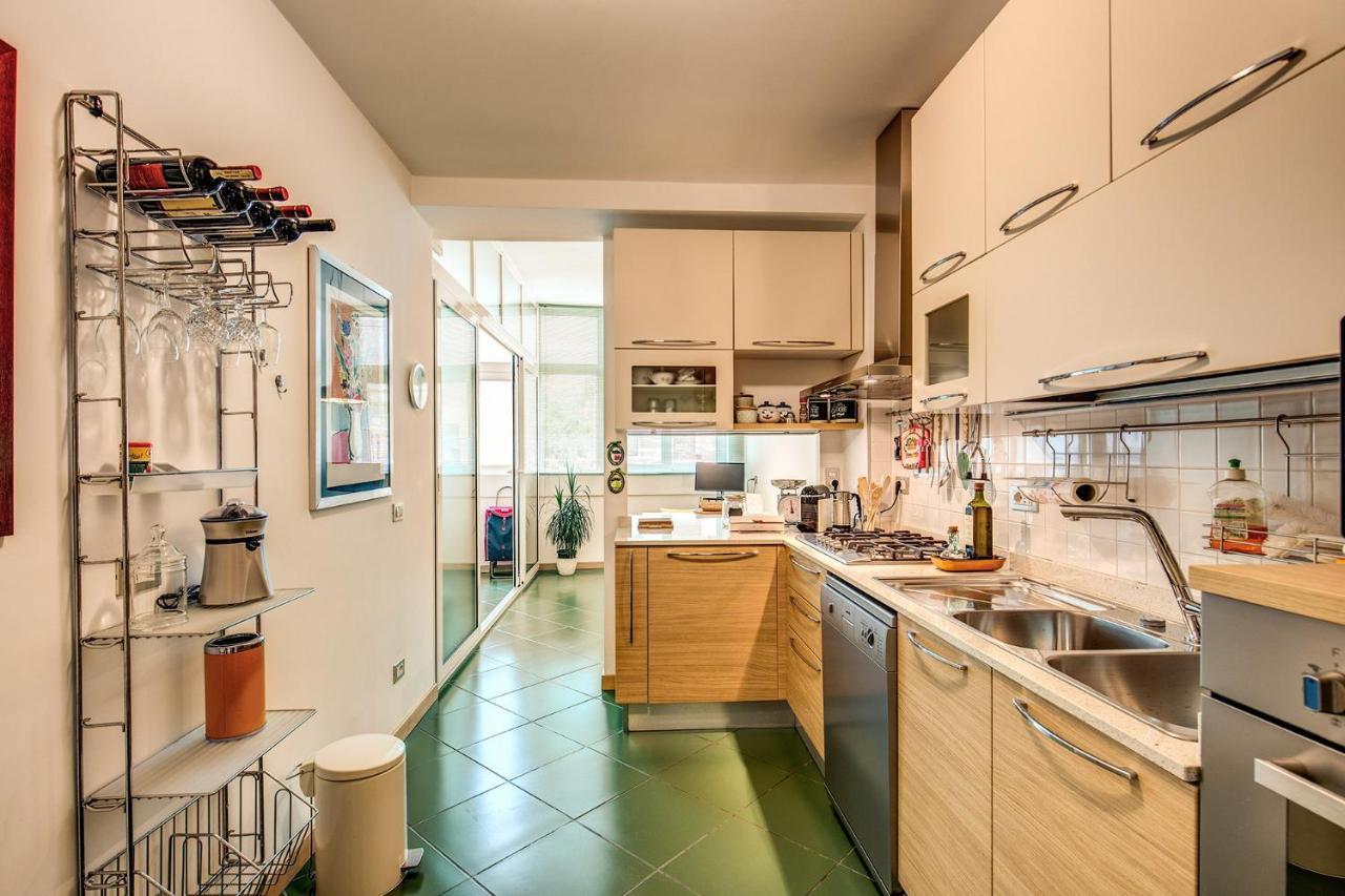 Terrazza Piccolomini: Elegant Apartment Stunning View Over Rome/St Peter'S Dome Exterior foto