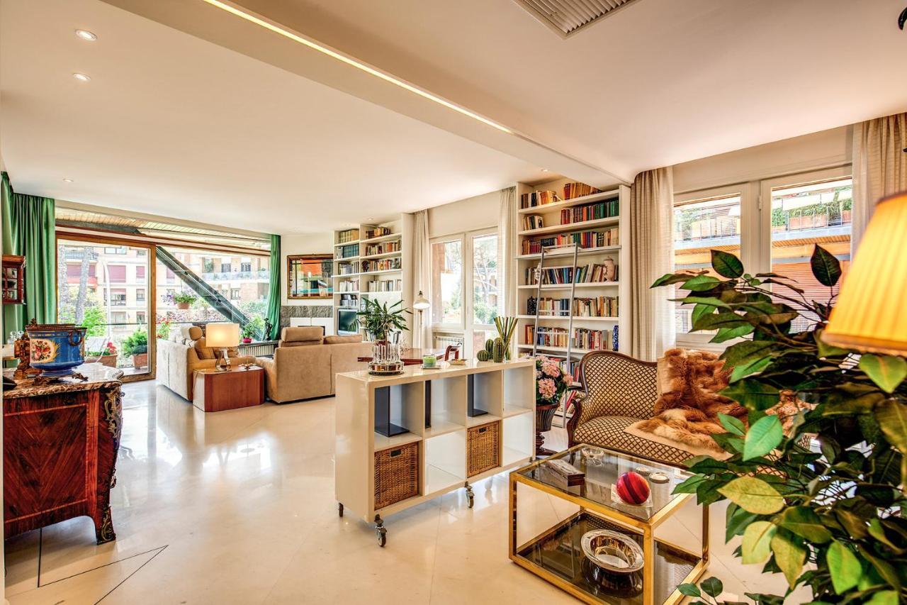 Terrazza Piccolomini: Elegant Apartment Stunning View Over Rome/St Peter'S Dome Exterior foto